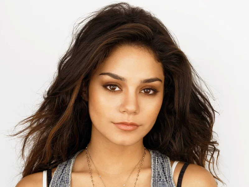 hudgens, vanessa, взгляд