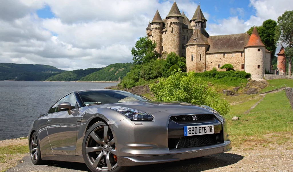 небо, nissan gt-r, горы, замок, ниссан, море, облака