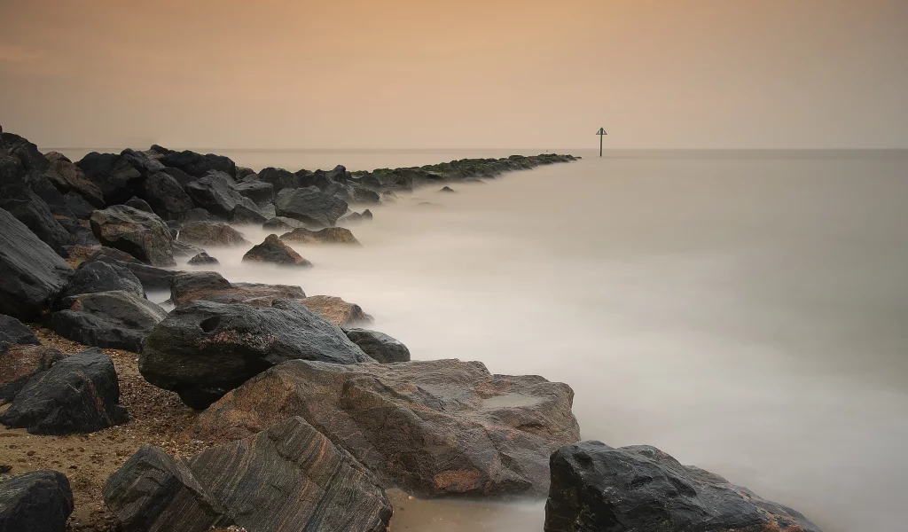 море, камни, берег, морской пейзаж, коса