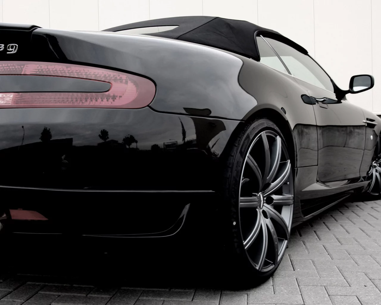 2000x1250, wheelsandmore, tuning, машина, aston martin db9 convertible, car