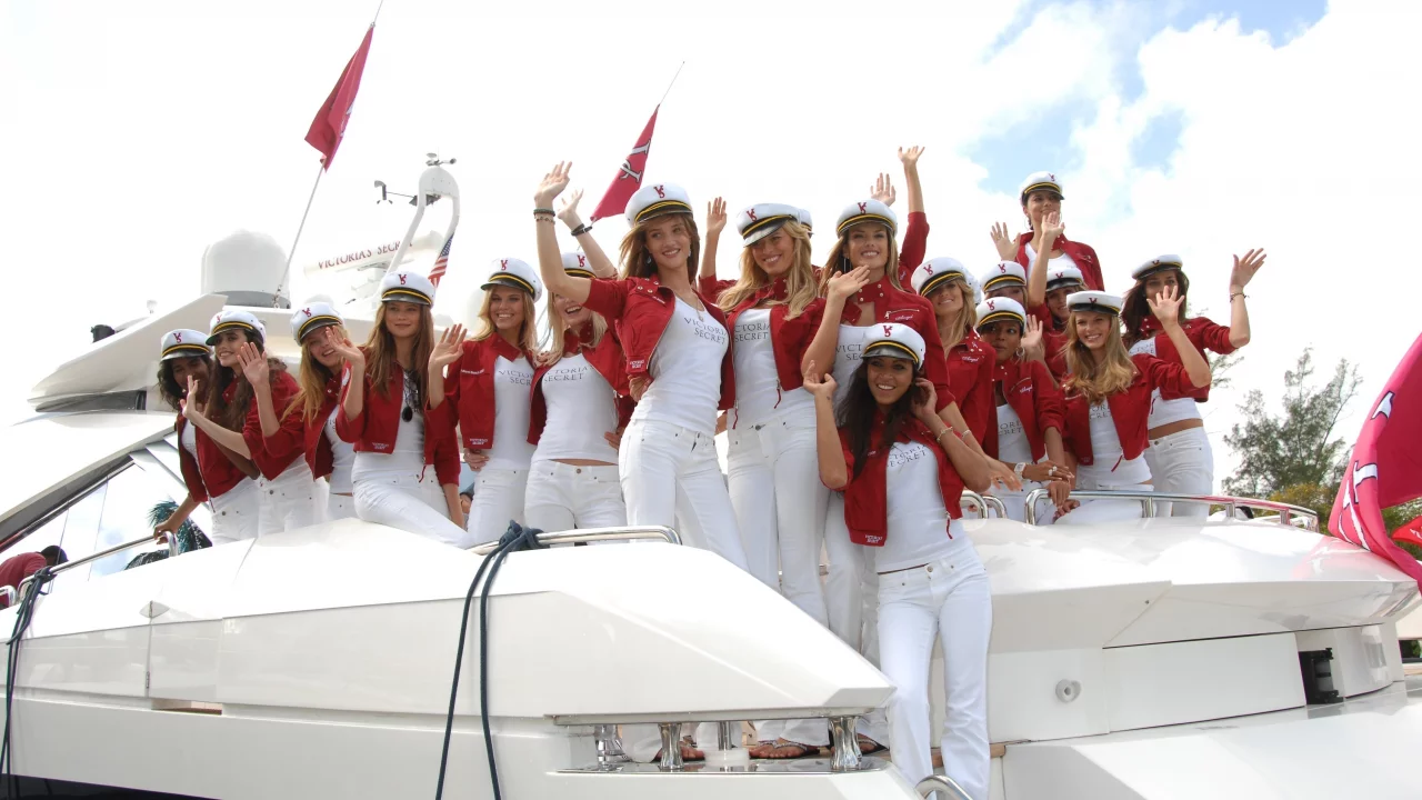 doutzen kroes, miranda kerr, alessandra ambrosio, karolina kurkova, adriana lima, marisa miller, victorias secret angels, heidi klum, модели, selita ebanks, models
