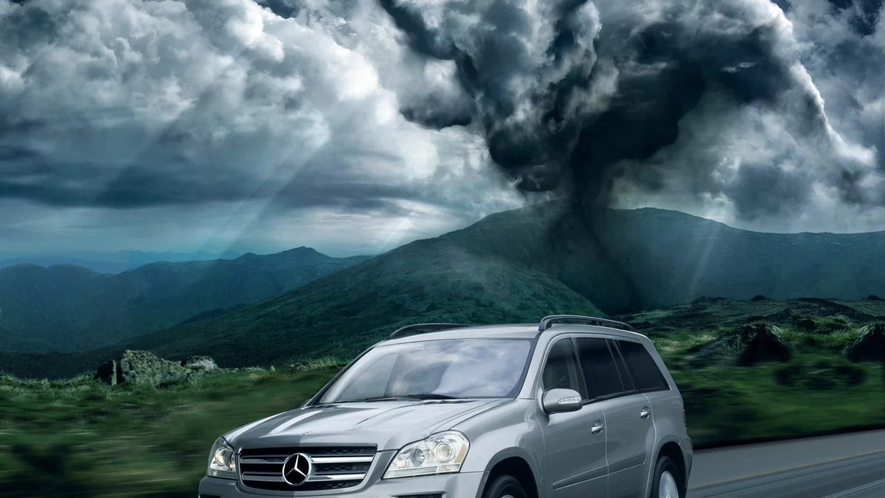 ураган, mercesed, небо, дорога, буйвол, трасса, страх, скорость