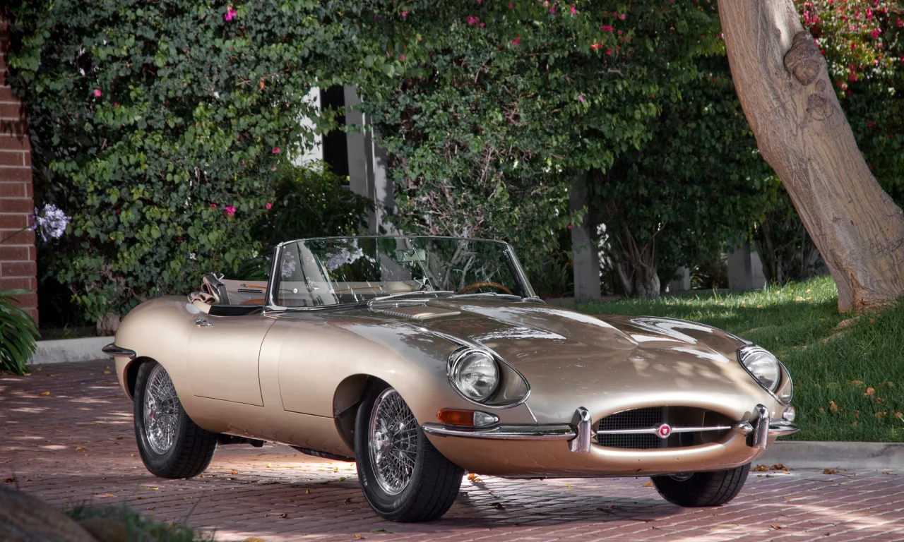 ягуар, jaguar, e-type, классика, красивая машина, кабриолет, тип-е, передок, дерево, е-тайп
