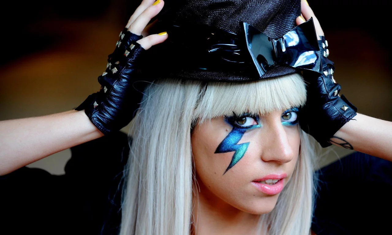 lady gaga, шляпа, макияж, глаза, лицо