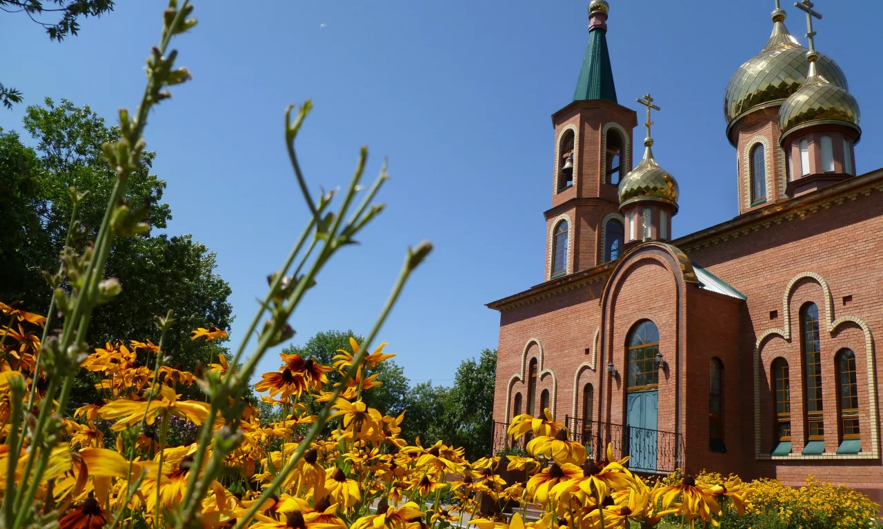 цветы, церковь, желтый, крест