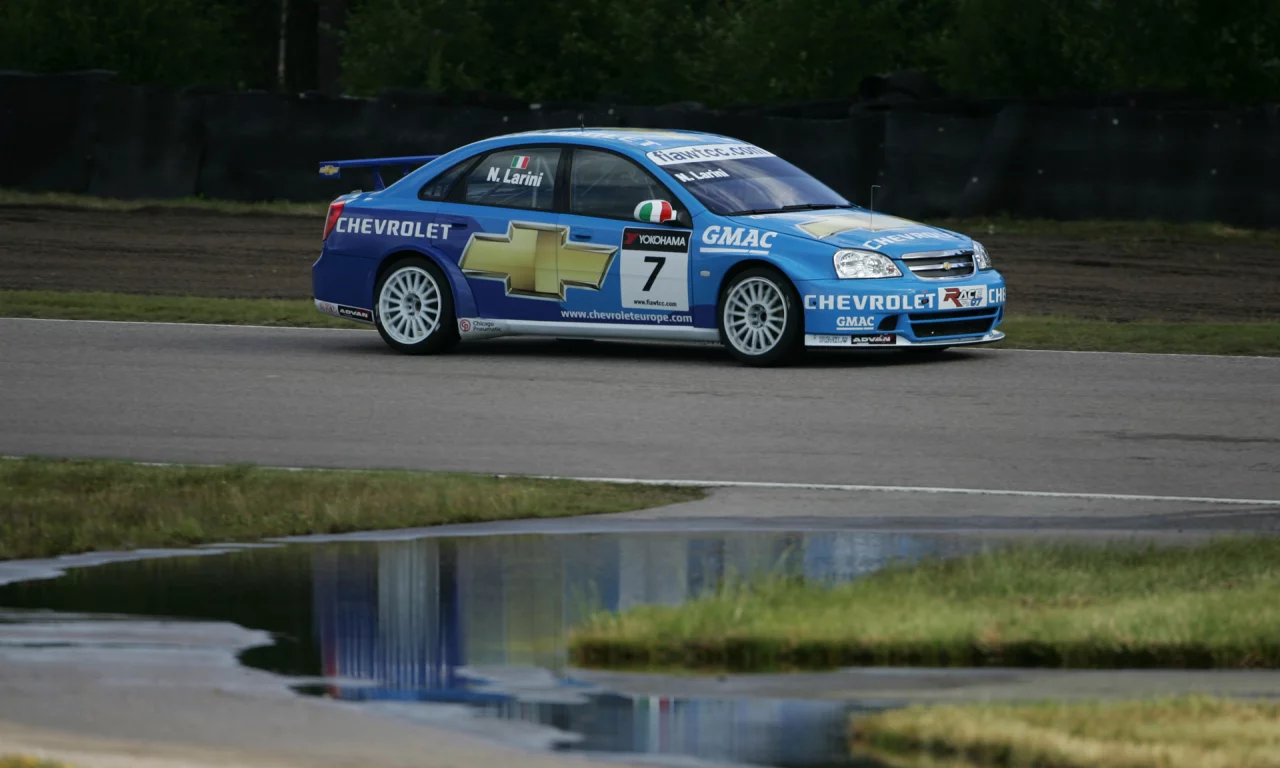 lacetti, chevrolet, лужа, wtcc