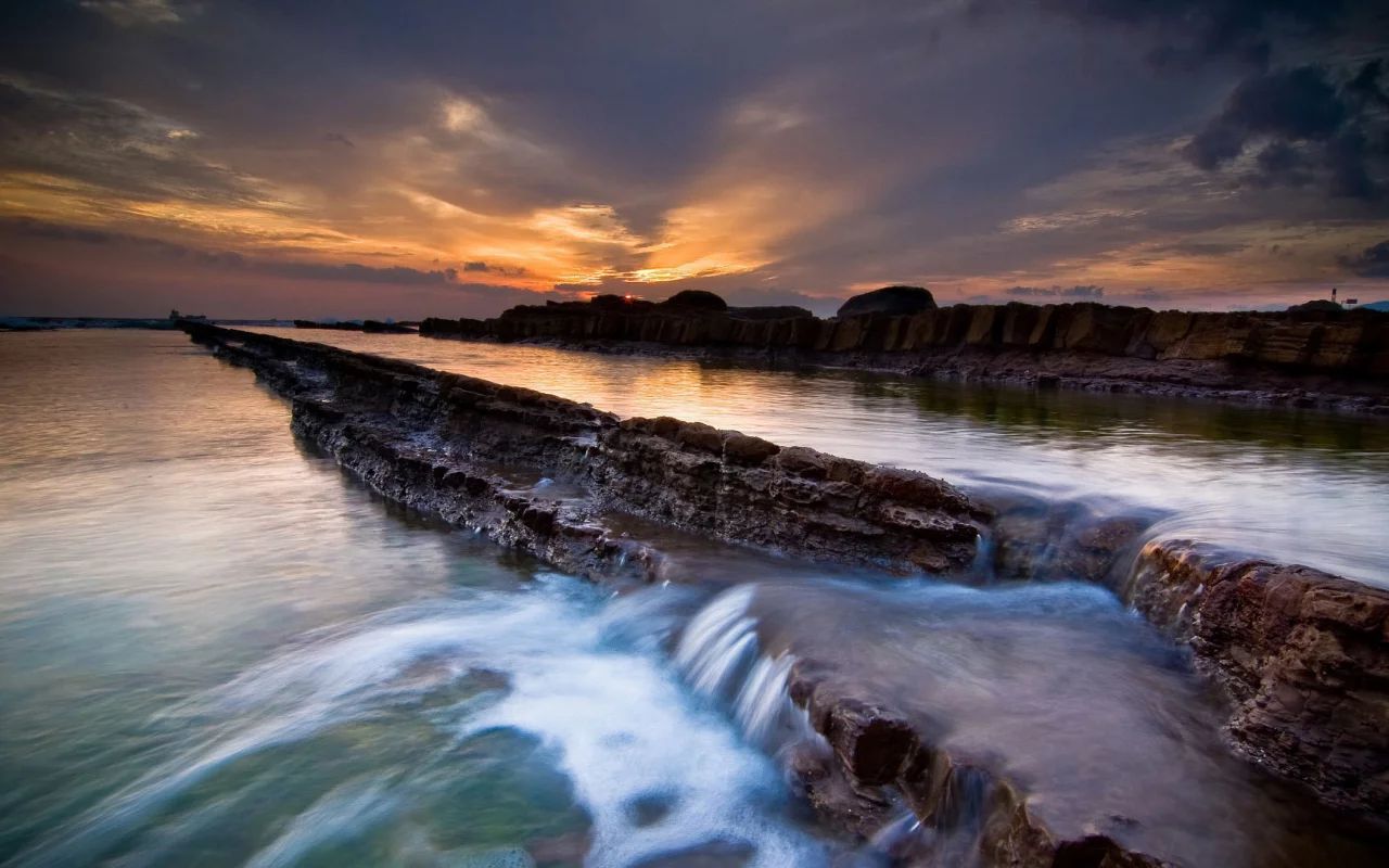 камни, море, небо