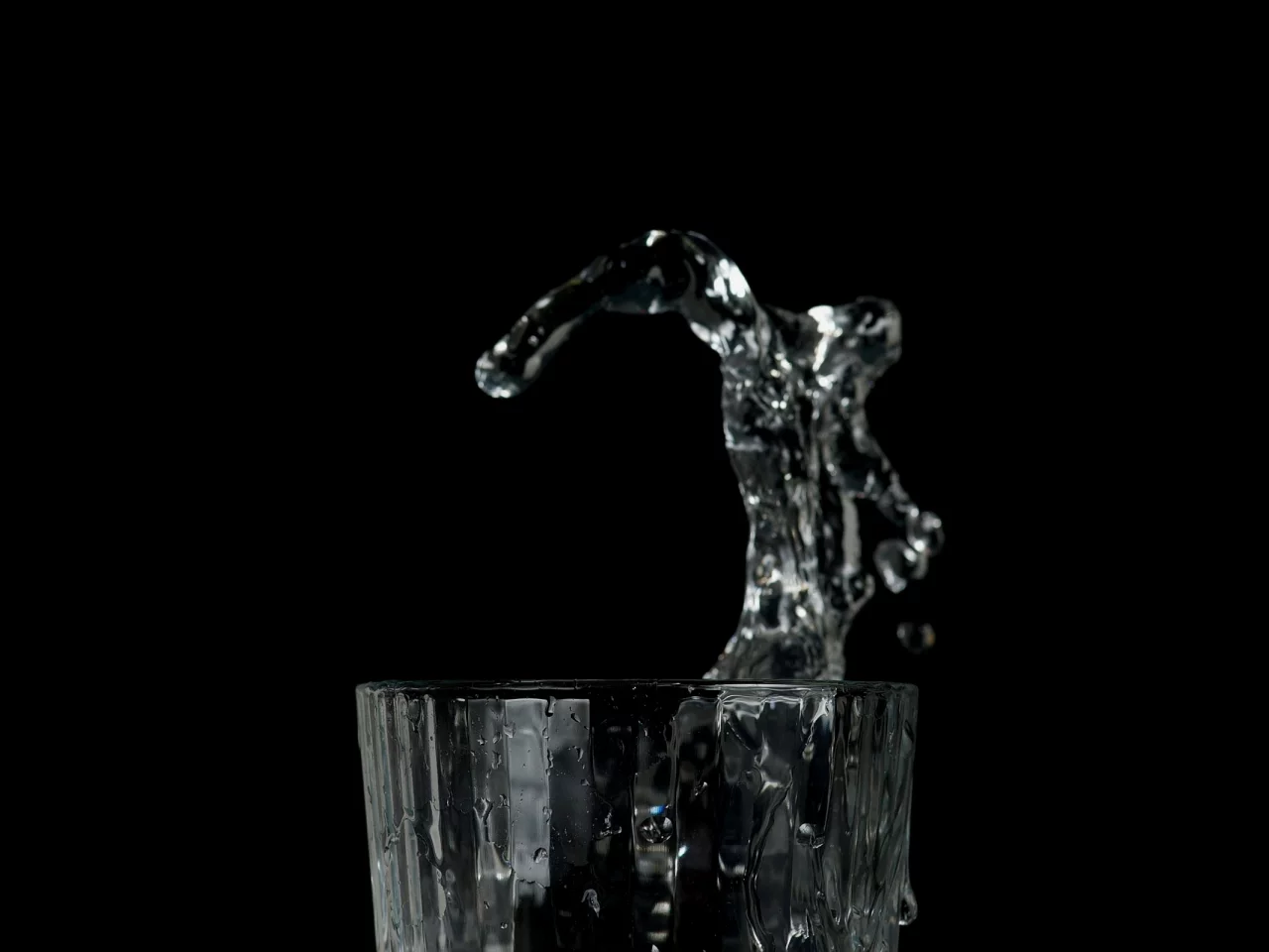 фон, стакан, вода, чёрный, брызги