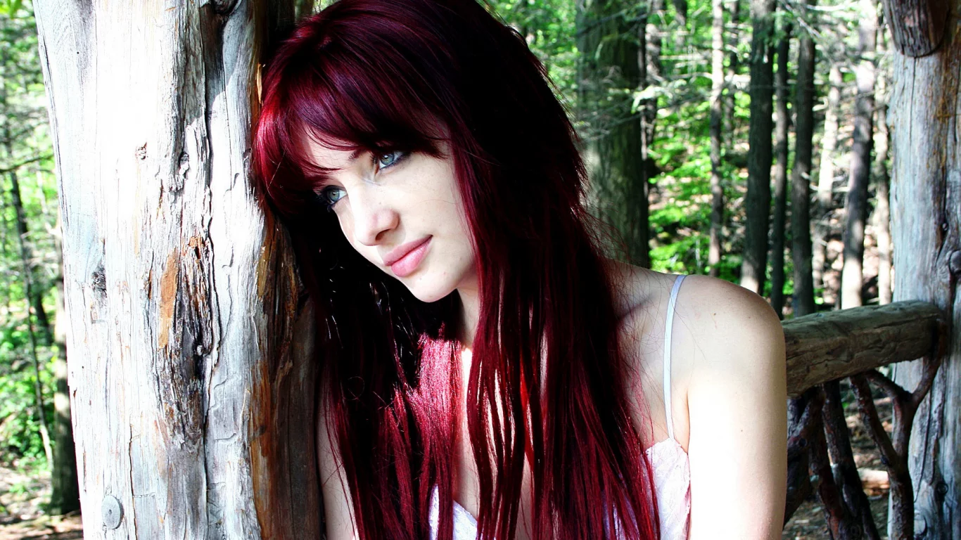 дерево, задумчивость, сьюзан коффи, susan coffey, взгляд, рыжая