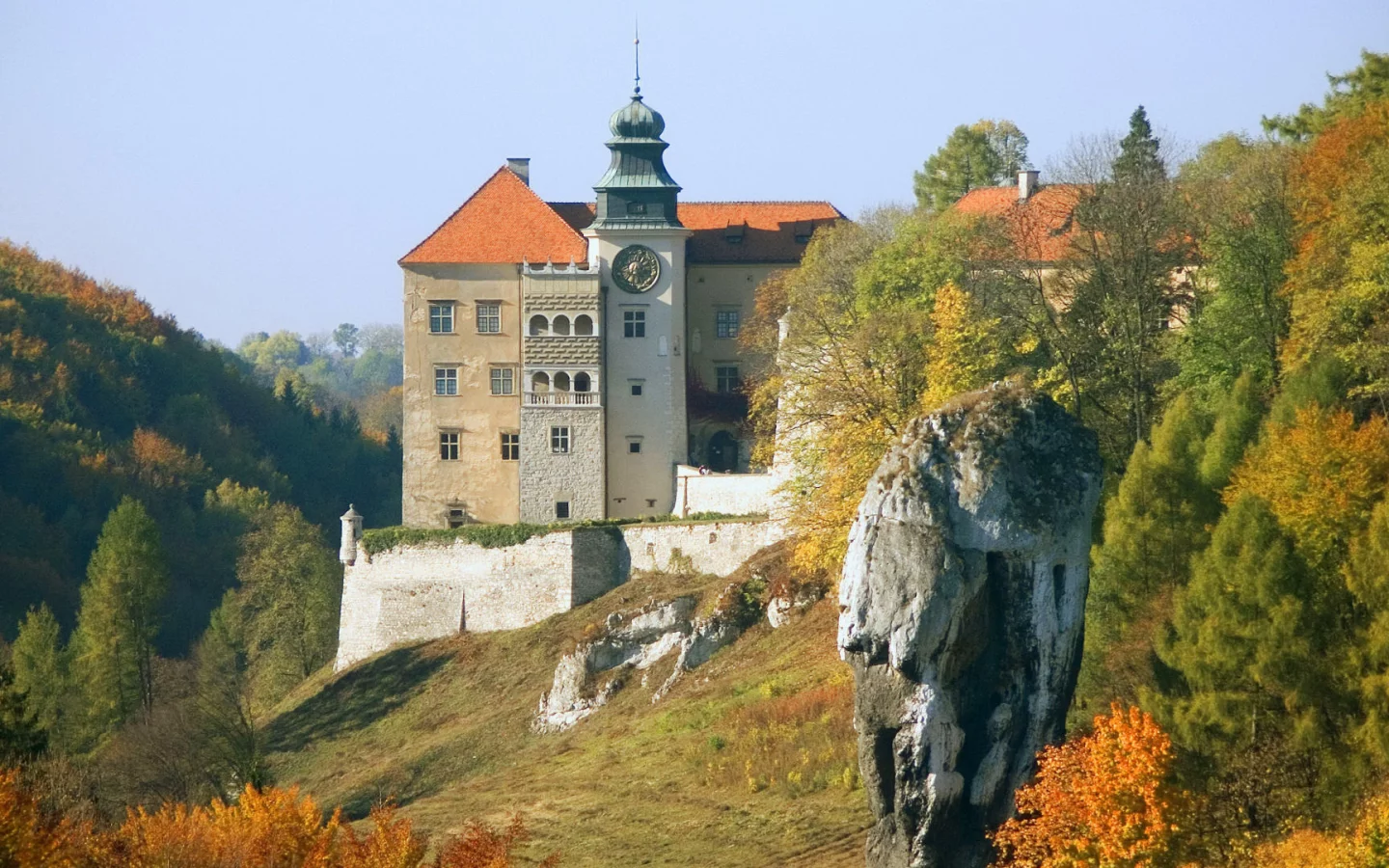 осень, замок, дервья