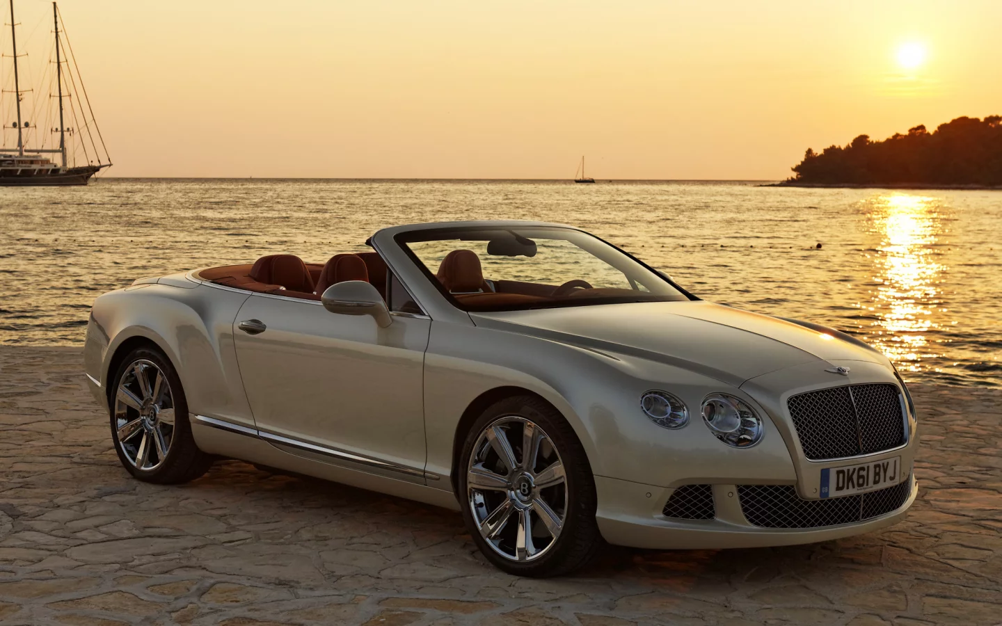 кабриолет, вода, continental, бентли, bentley, континентал, парусник, закат, гтц, закат, яхта, берег, солнце, небо, gtc