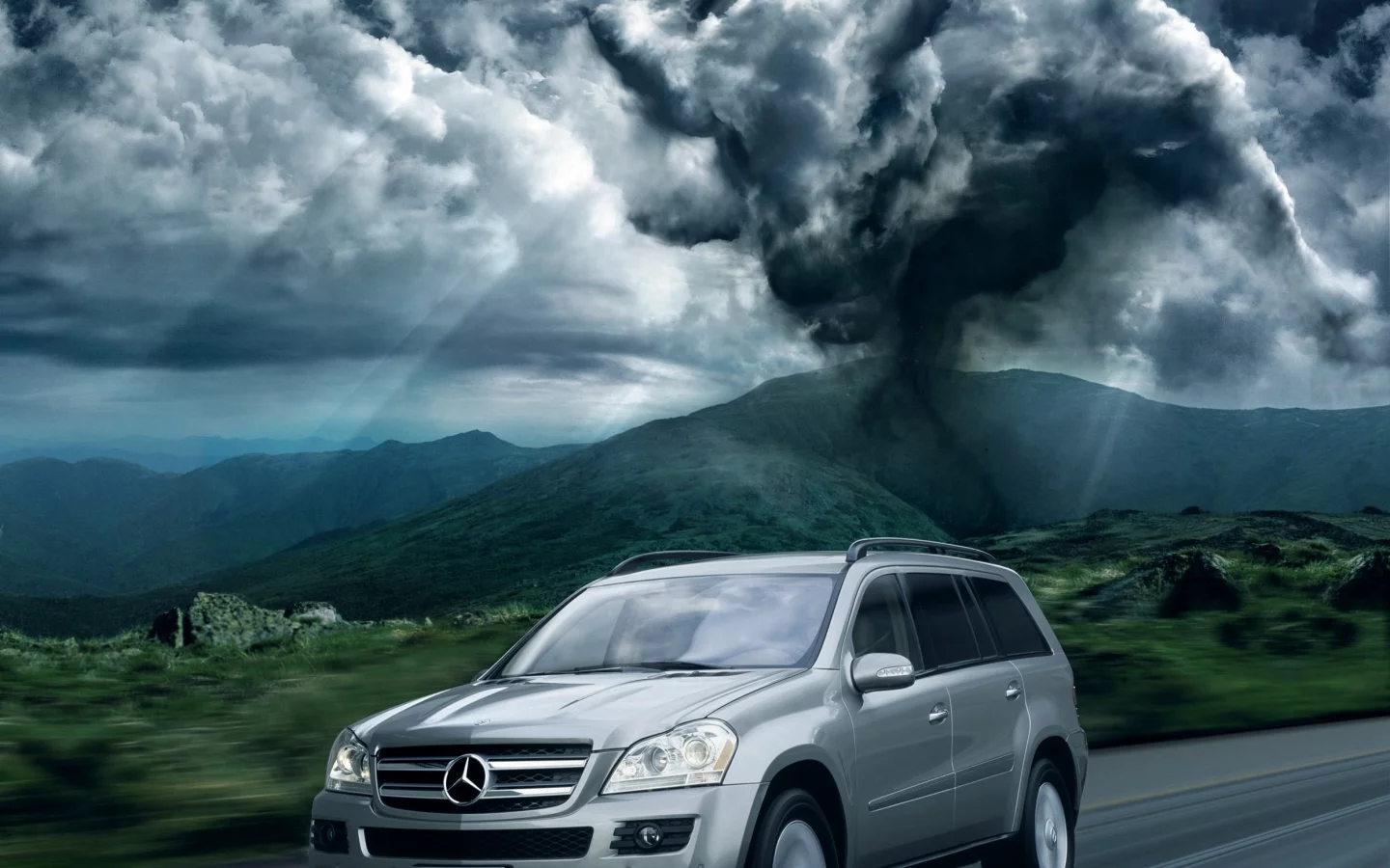 ураган, mercesed, небо, дорога, буйвол, трасса, страх, скорость