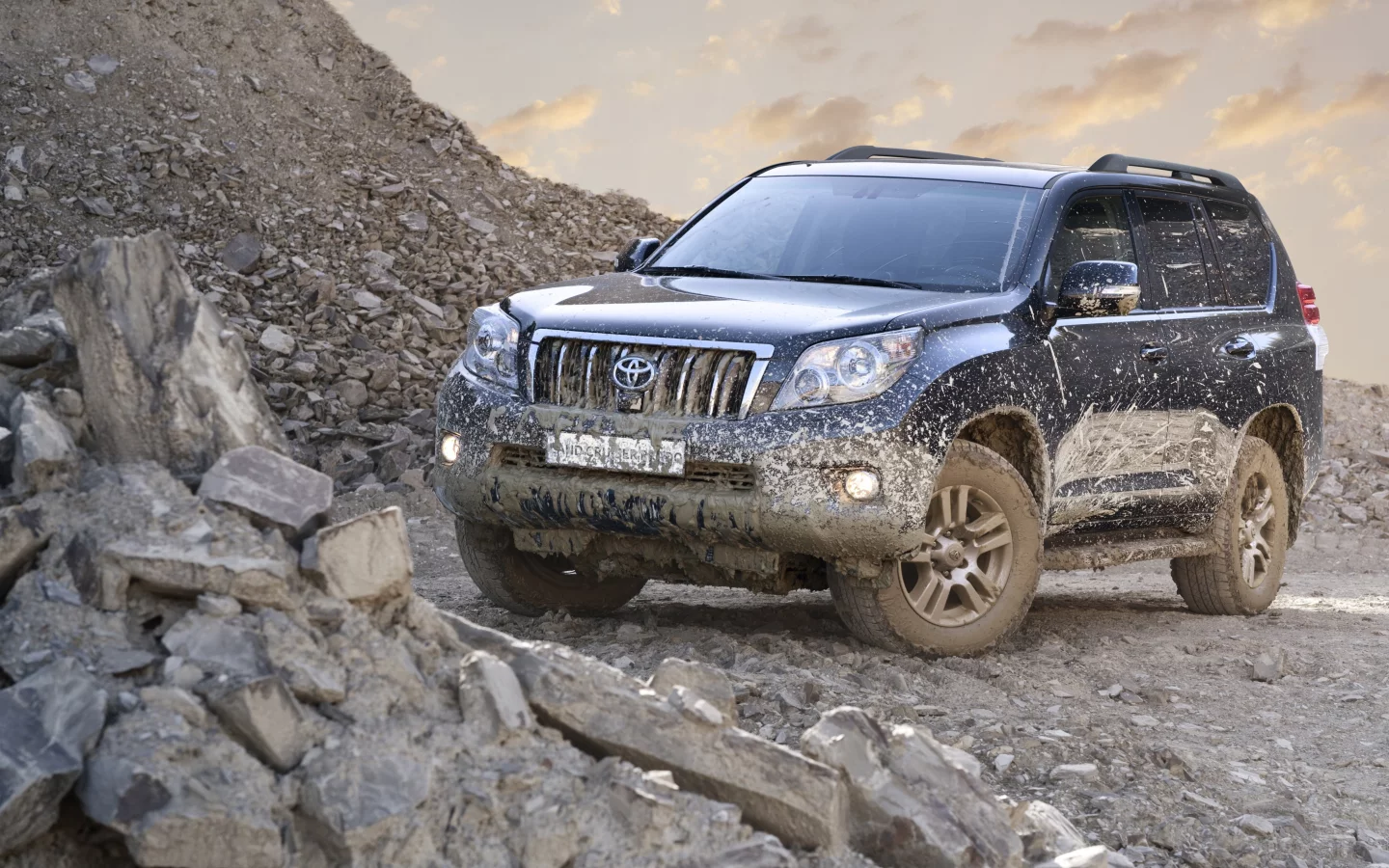 внедорожник, чёрный, джип, ленд крузер, камни, прадо, грязь, тойота, toyota, land cruiser, щебень, прадик, suv, prado