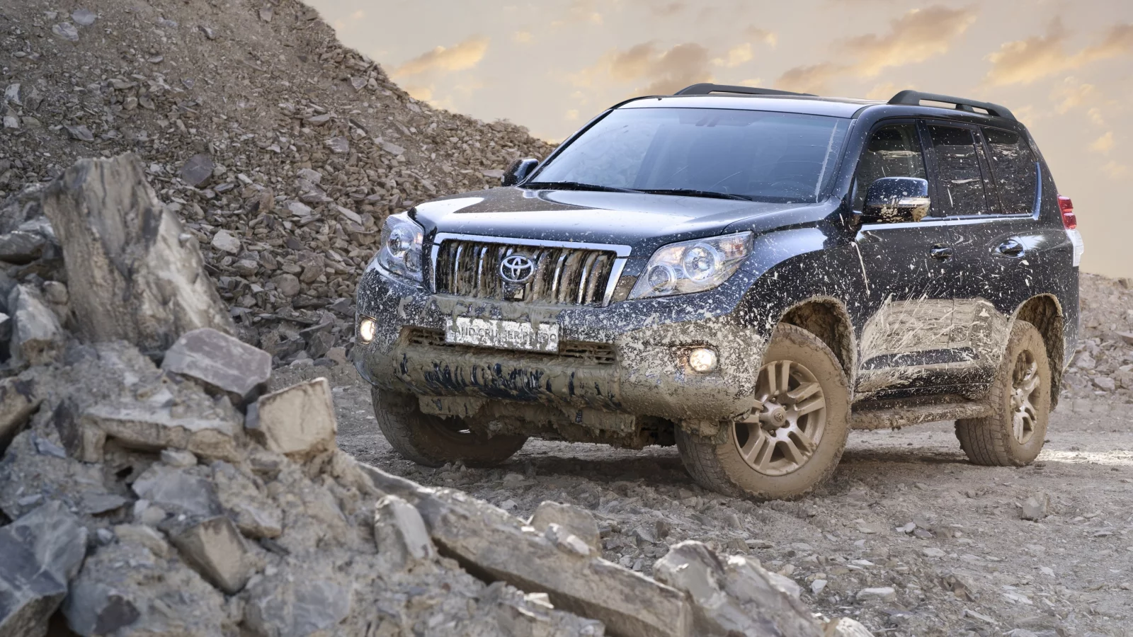 внедорожник, чёрный, джип, ленд крузер, камни, прадо, грязь, тойота, toyota, land cruiser, щебень, прадик, suv, prado