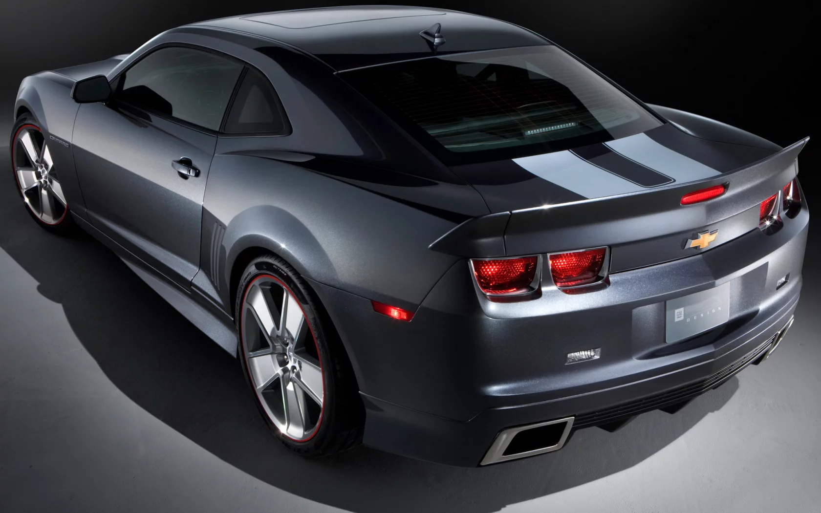 Chevrolet Camaro 2015 серый
