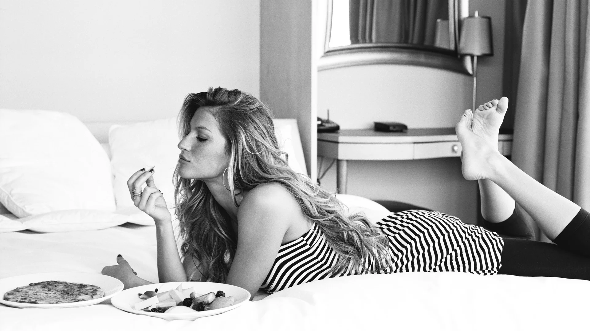 завтрак, gisele bundchen, жизель бундхен, модель, кровать, фруктфы