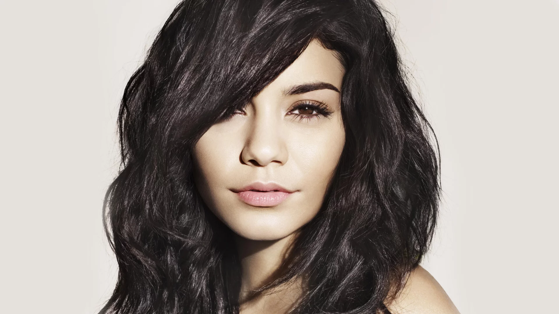 взгляд, ванесса хадженс, актриса, vanessa anne hudgens, волосы, портрет, лицо, брюнетка