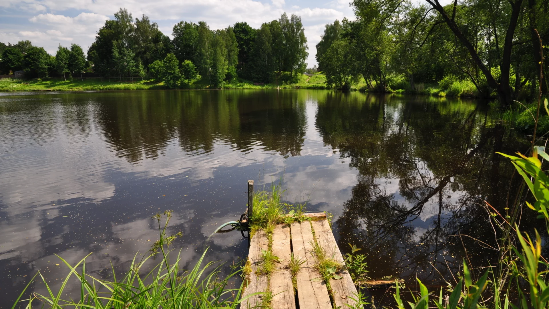 Водоемы на берегу
