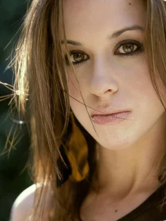 lacey chabert, губы, девушка, взгляд