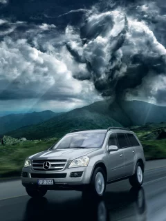 ураган, mercesed, небо, дорога, буйвол, трасса, страх, скорость