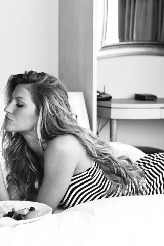 завтрак, gisele bundchen, жизель бундхен, модель, кровать, фруктфы