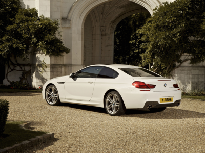 деревья, sun, grass, 3000x2000, тень, машина, трава, trees, car, солнце, shadow, 2012 bmw 6 series coupe