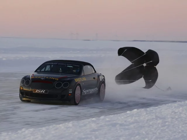трасса, snow, car, 1920x1200, машина, speed record on ice, winter, bentley continental supersports, ice, зима, рекорд скорости на льду, лёд, снег, road