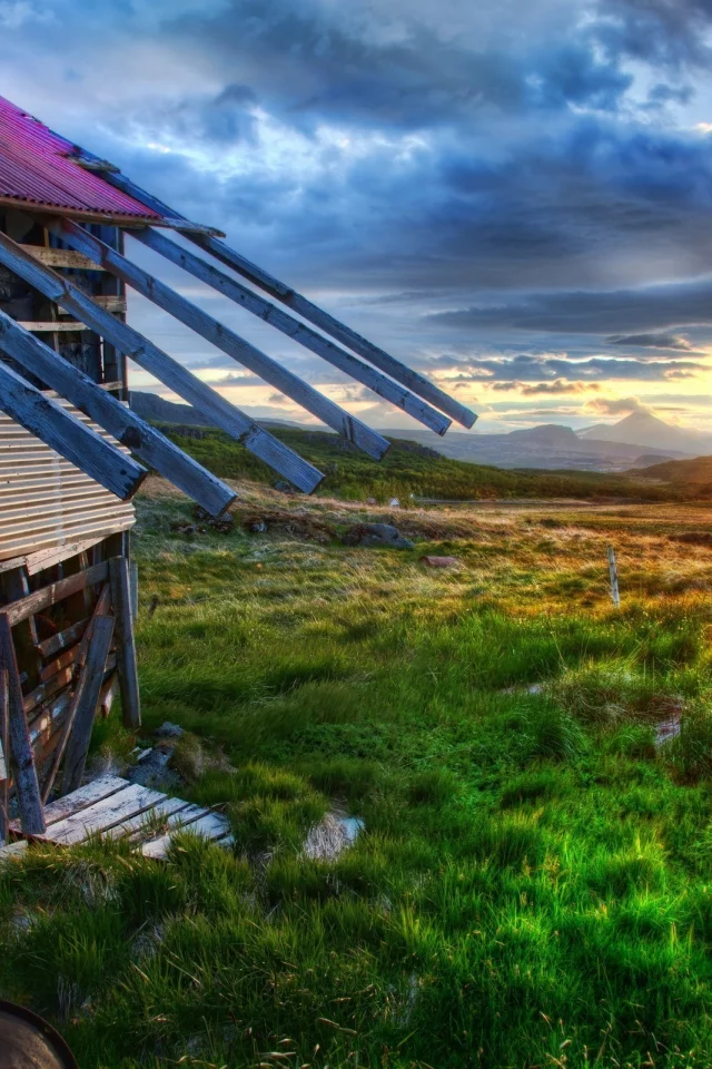 облака, sunrise, восход, the old farmhouse, старый дом