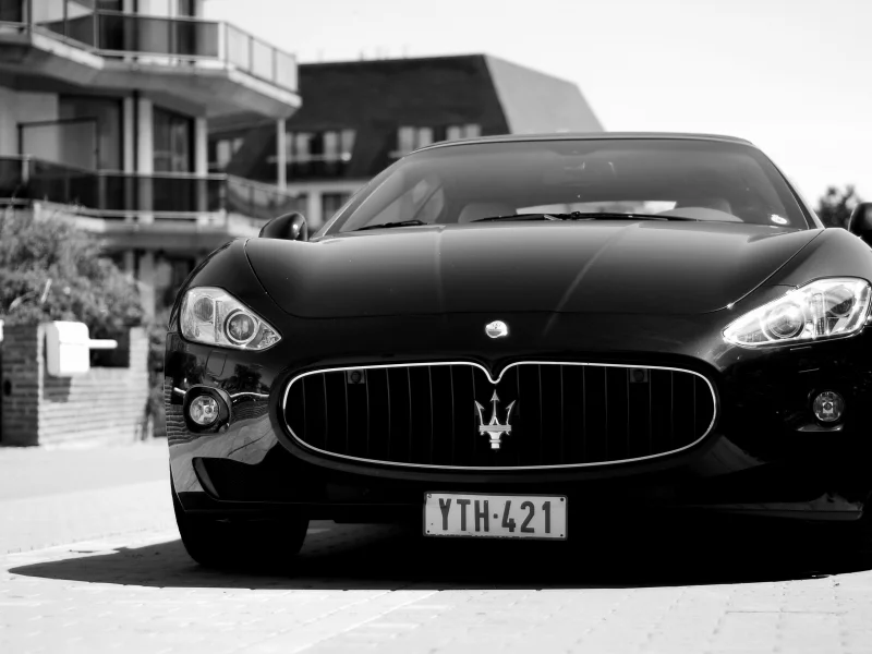 перед, maserati grantusrismo, черно-белое