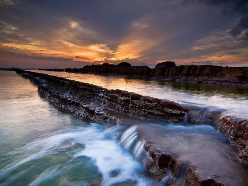 камни, море, небо