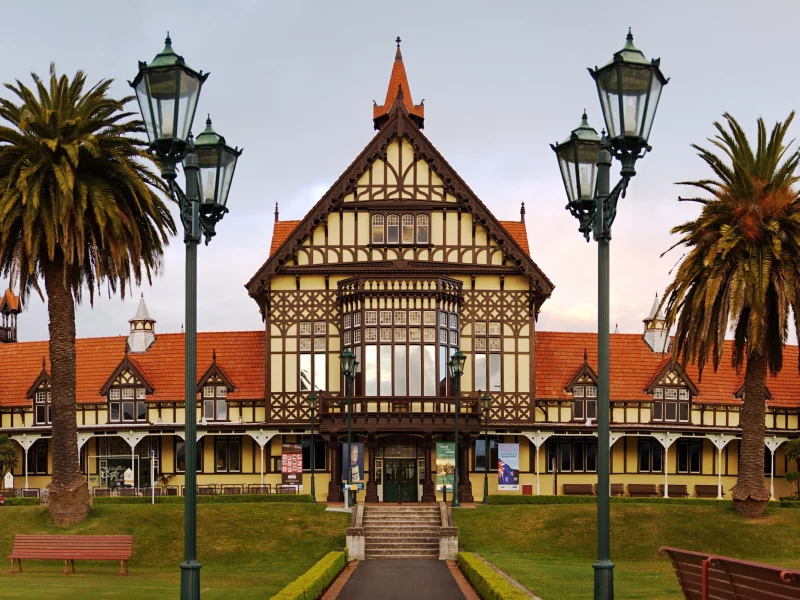 пальмы, ротороа, museum, музей, город, new zealand, rotorua city, фонарь, новая зеландия