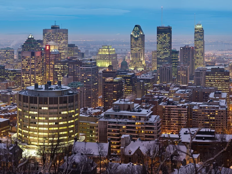 панорама, горизонт, вечер, облака, canada, небоскребы, город, wallpapers, montreal, снег, канада, зима, дома, монреаль, multi monitors, огни, небо, здания