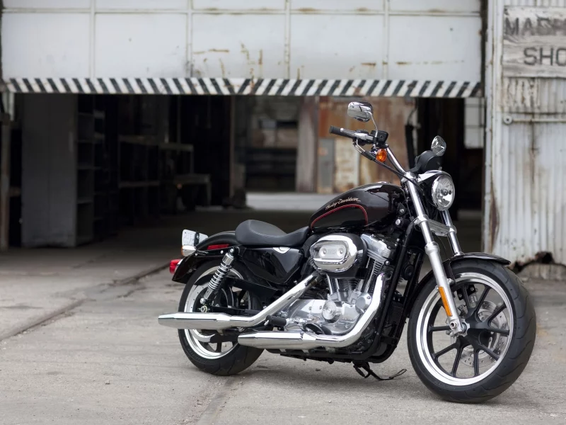 харлей, xl883, harley-davidson, black, super low, чёрный, гараж