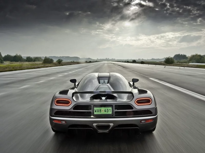 природа, скорость, трасса, мчится, трек, небо, тучи, размытие, деревья, koenigsegg, автомобиль, agera