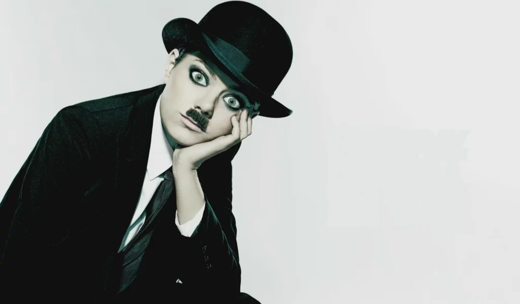 emma stone, чаплин, усы, роль, взгляд, chaplin, emma, эмма стоун, stone, шляпа