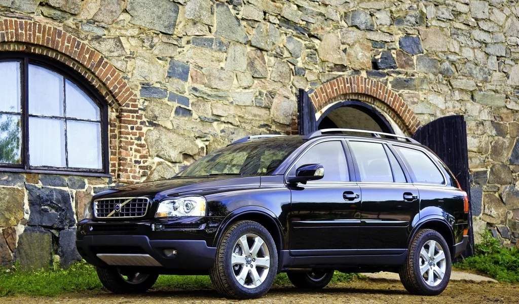 xc90, каменный дом, черный, volvo