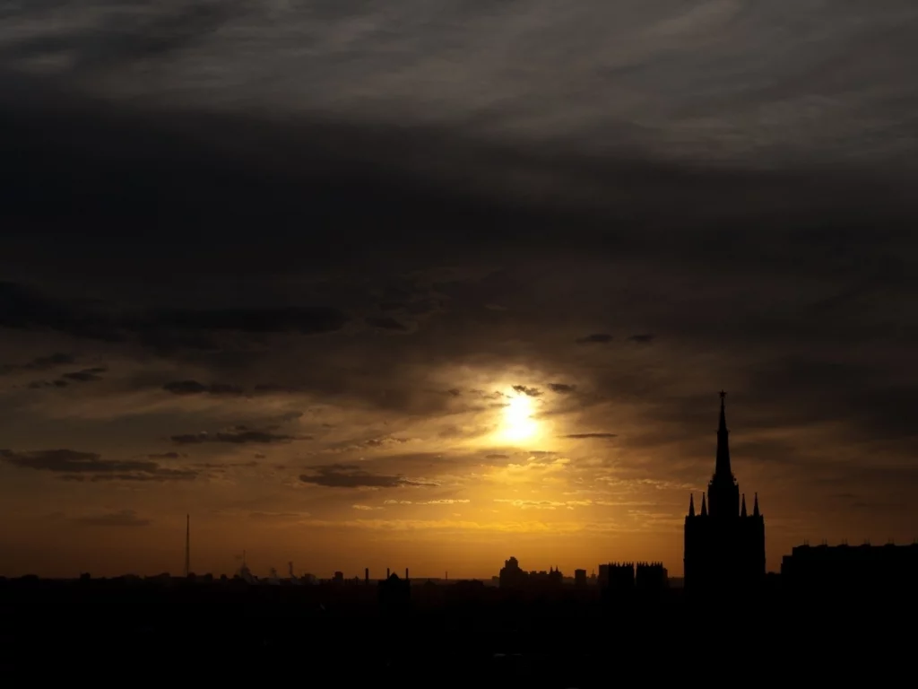 город, тучи, закат, облака, москва, кремль