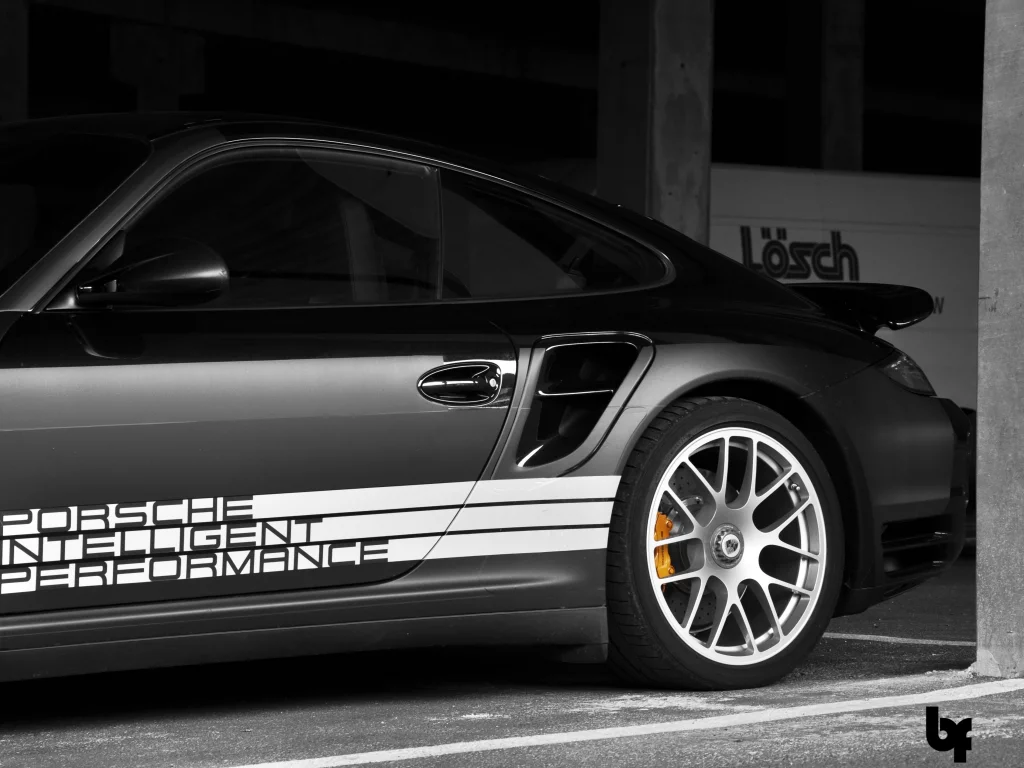 911, чб, porsche, диски, порше, надпись, чёрнобелое, турбо, bf, суппорты, turbo