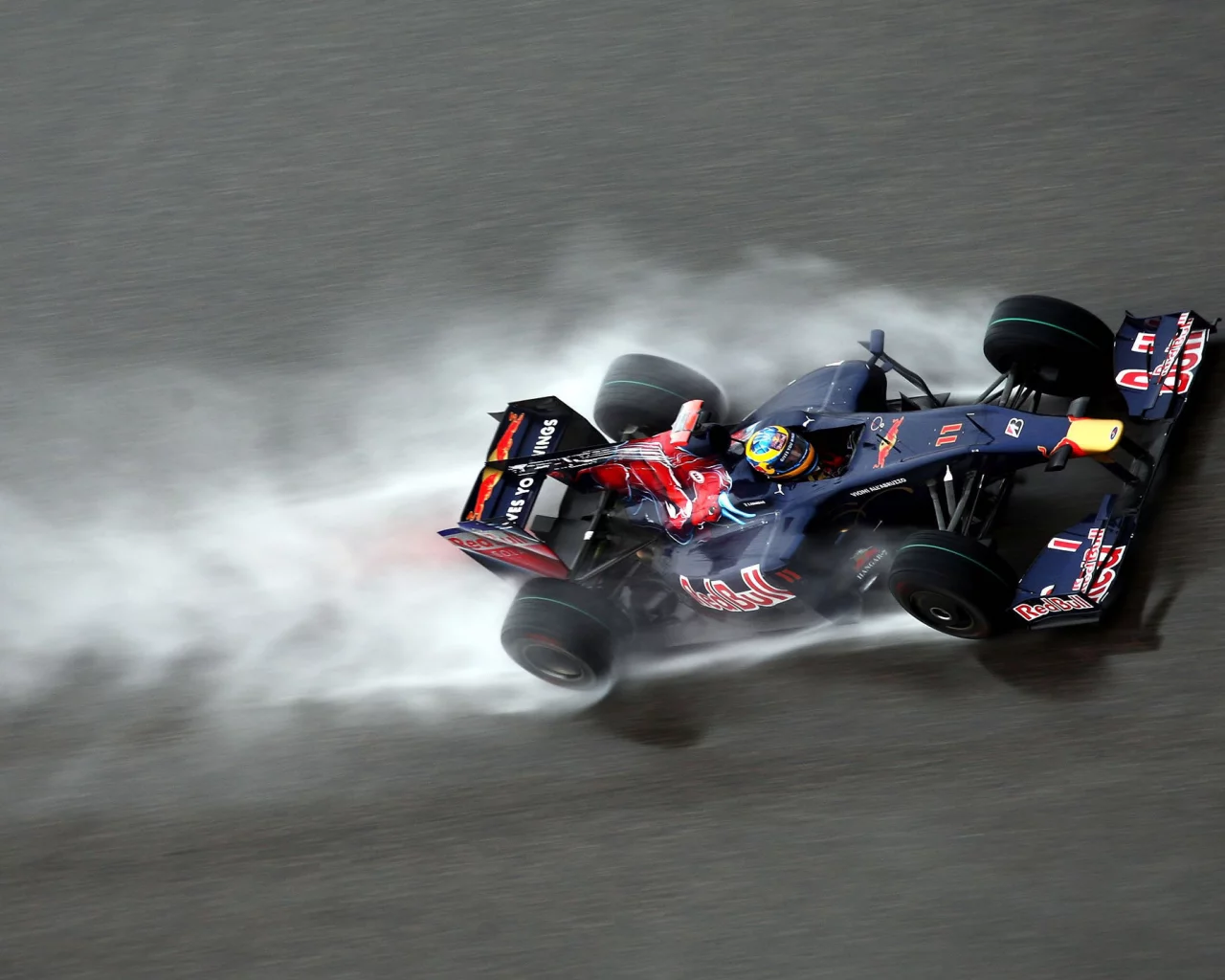 f1, red bull, дождь
