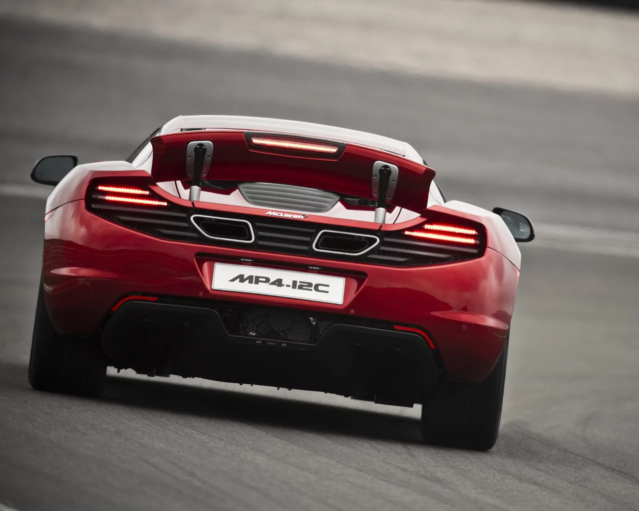 mclaren, red, mp4-12c, задняя часть