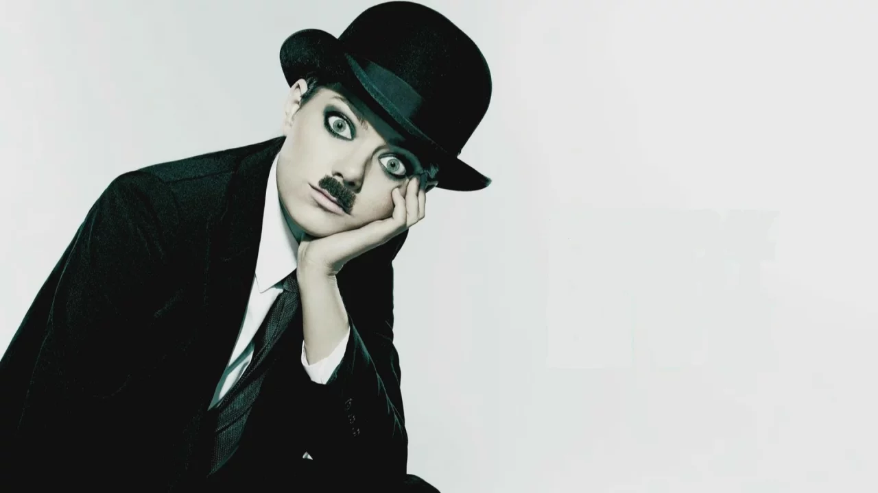 emma stone, чаплин, усы, роль, взгляд, chaplin, emma, эмма стоун, stone, шляпа