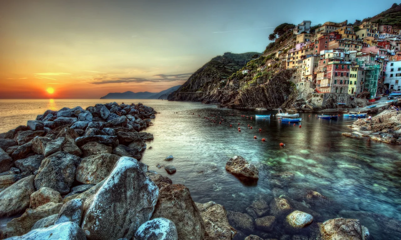 riomaggiore, побережье, море, здания, закат, лодки, пейзаж, italy