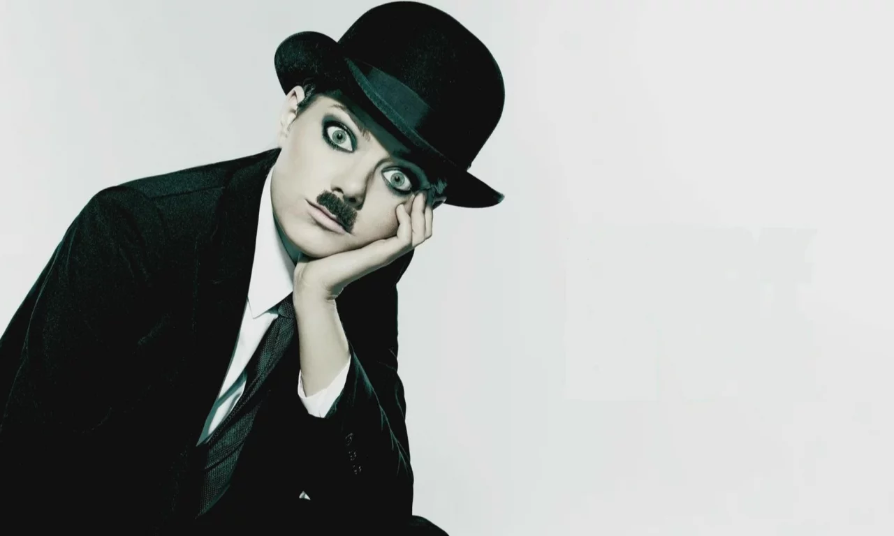 emma stone, чаплин, усы, роль, взгляд, chaplin, emma, эмма стоун, stone, шляпа