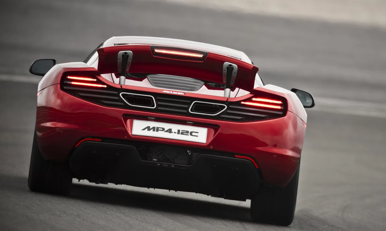 mclaren, red, mp4-12c, задняя часть