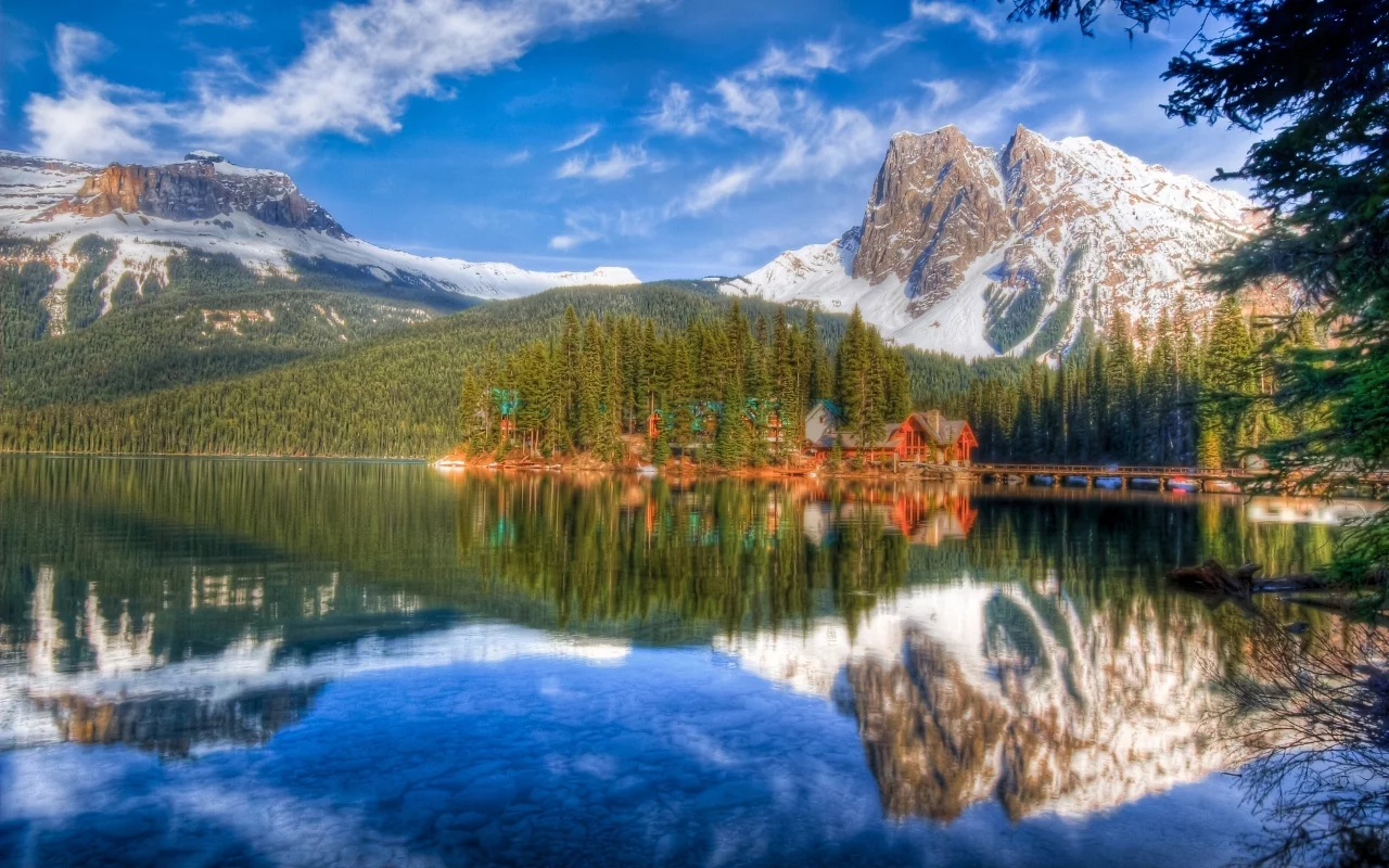 горы, природа, лес, отражение, дома, озеро