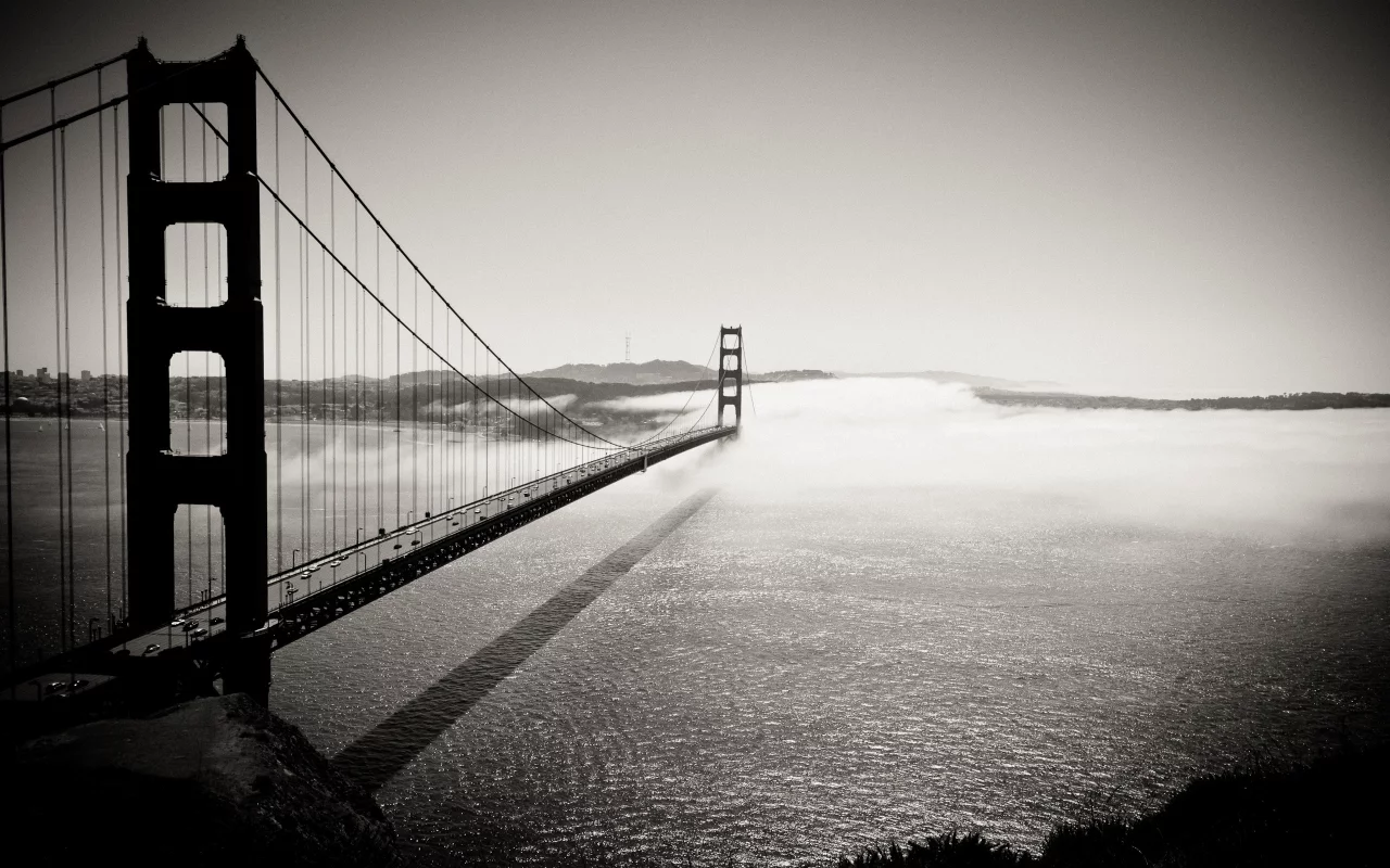 golden gate bridge, калифорния, into the fog, мост, чб