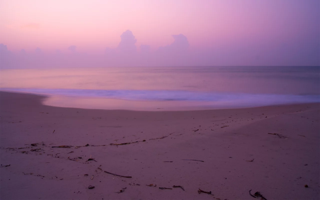 пляж, colors, sky, sea, пейзаж, берег, вода, песок, clouds, небо, beach, sand, море, 1920x1200, dawn, краски, природа, landscape, облака, nature, shore, water, расвет