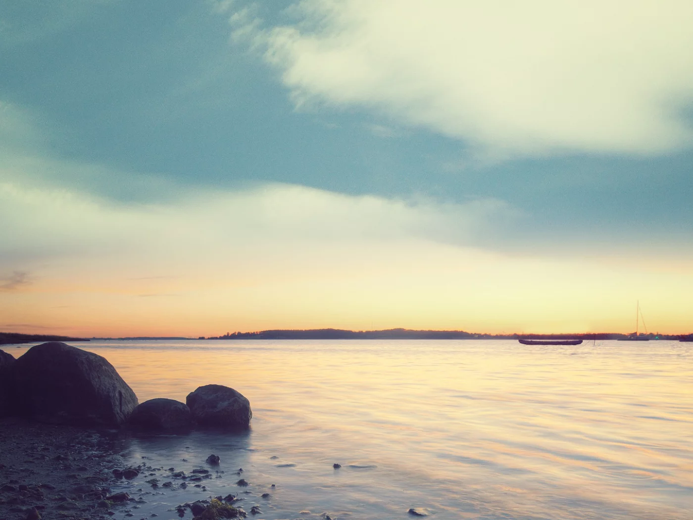 sea, закат, nature, небо, берег, clouds, water, яхта, sky, природа, море, облака, rocks, landscape, вода, 1920x1080, камни, shore, пейзаж, sunset, yacht