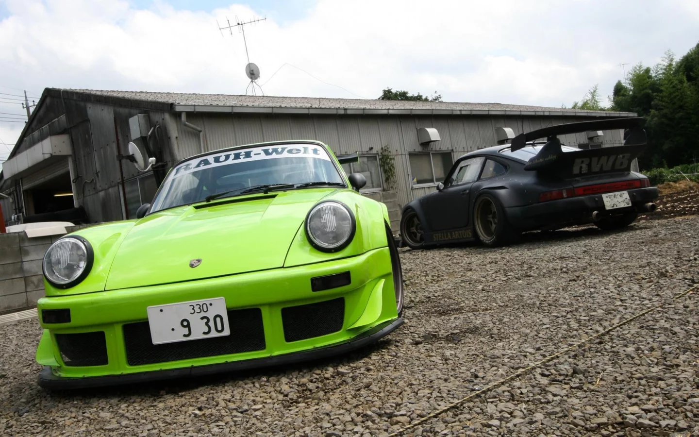 green, porsche, wide, black
