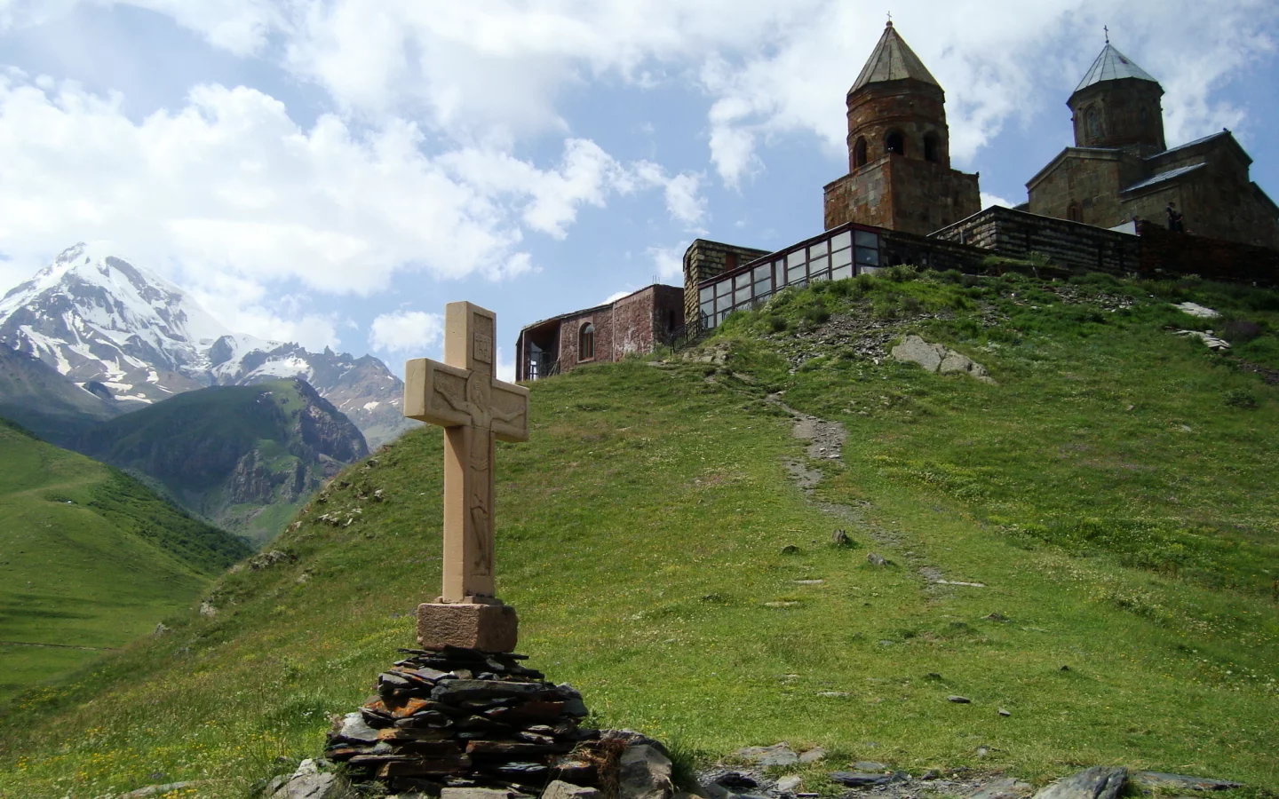 khazbegi, sobor svjatoy troici, gergeti